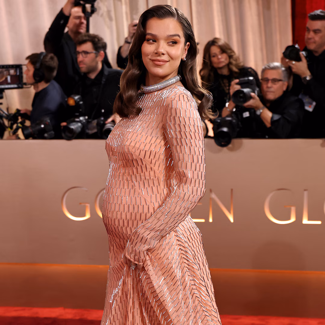 Hailee Steinfeld, Josh Allen Love Story