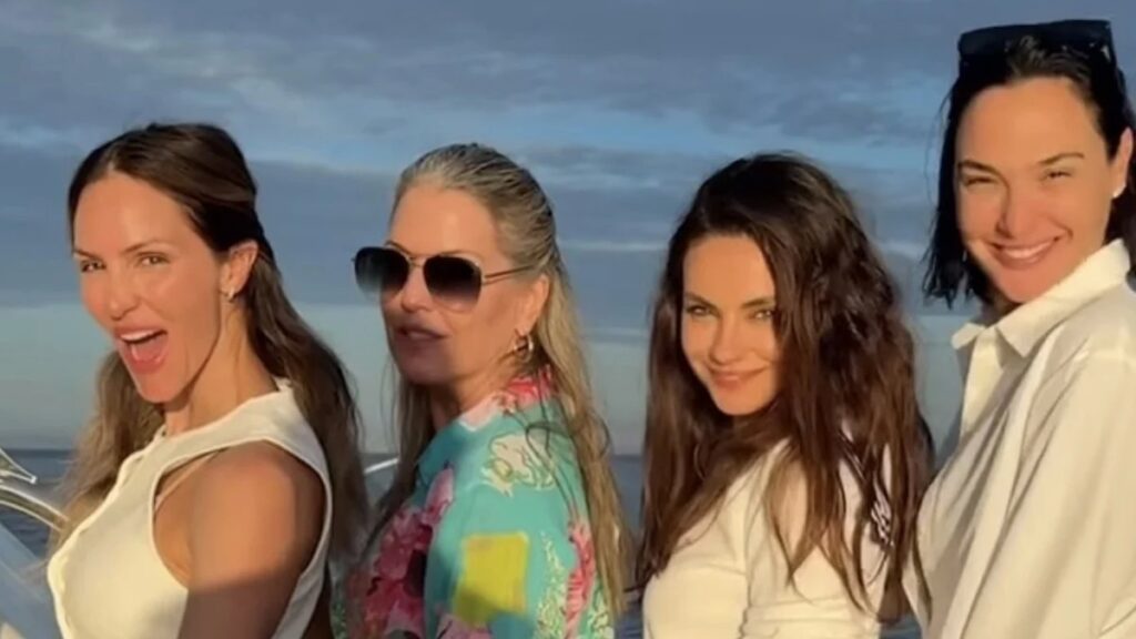 Katharine McPhee, Gal Gadot & Mila Kunis Dance to Viral Puerto Rico TikTok Song Together – Just Jared – Celebrity News and Gossip