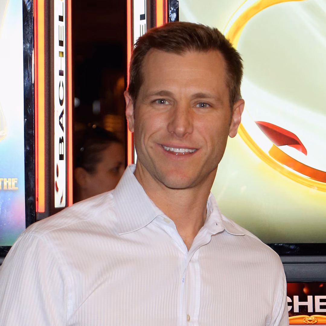 The Bachelor’s Jake Pavelka Marries Fiancée Aimee 2 Years After Meeting