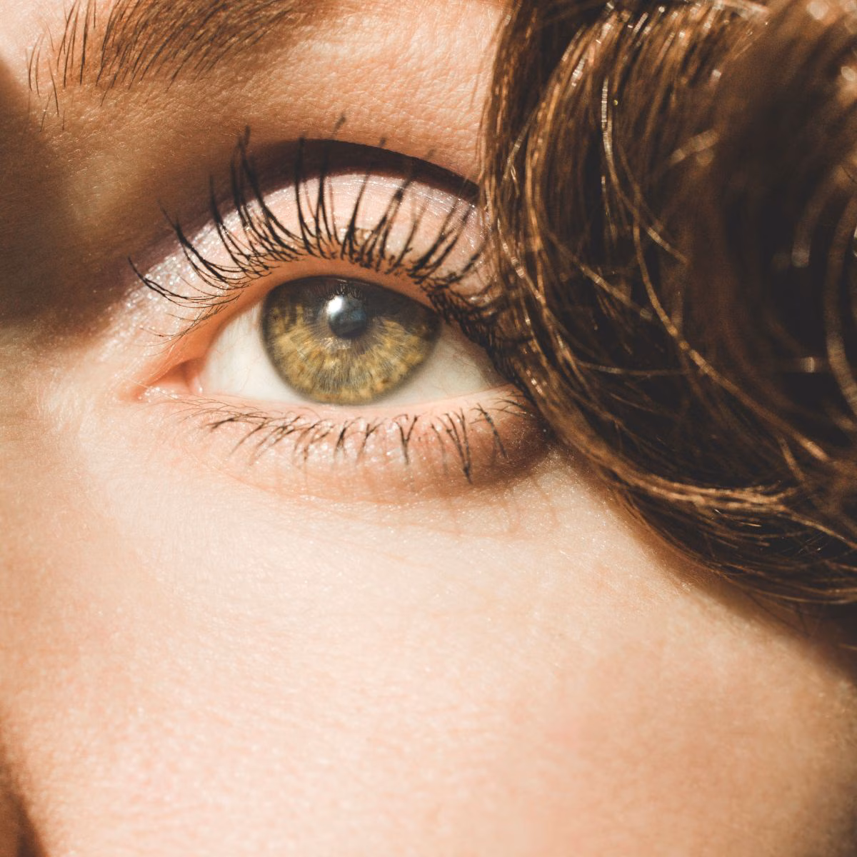 Is an At-Home Lash Lift & Tint Safe? We Asked an Expert