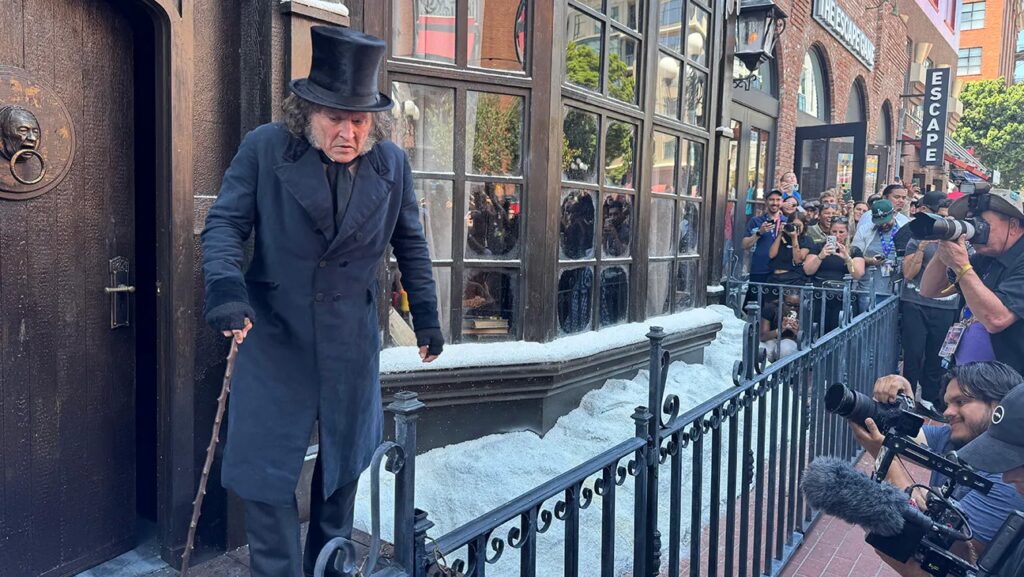Johnny Depp Surprises Comic-Con Attendees on Streets of San Diego
