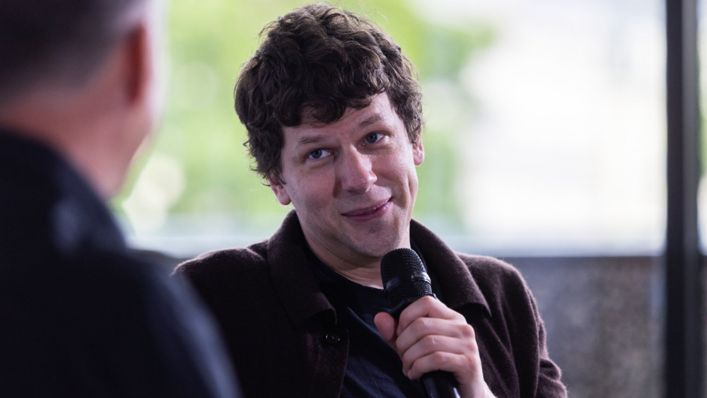 Jesse Eisenberg on Why It Would Be ‘Silly’ to Leave U.S. Due to Trump