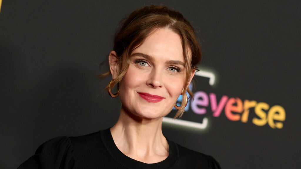 Why Working On Bones Would Give Emily Deschanel Panic Attacks