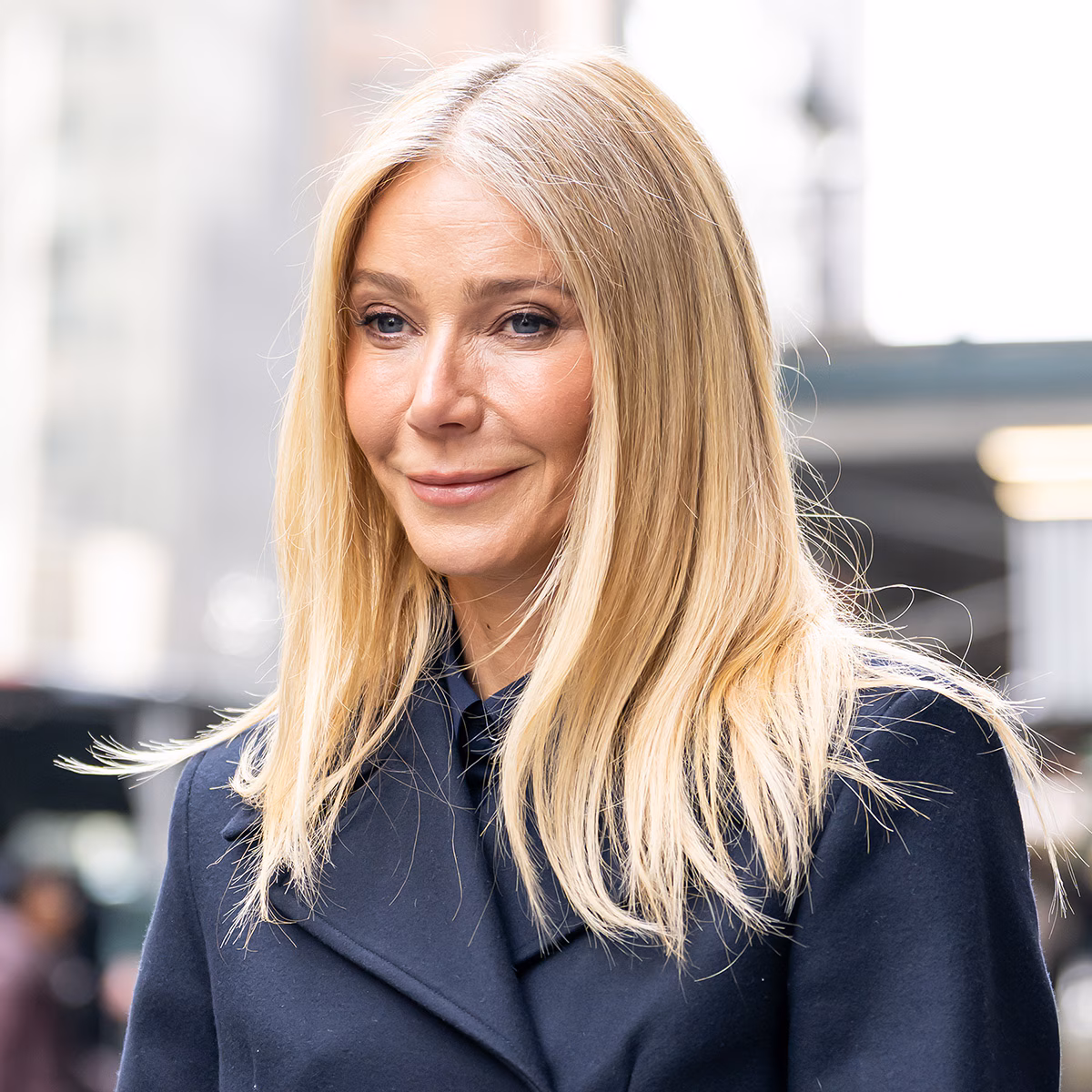 Gwyneth Paltrow, Daughter Apple Martin Look Alike in Summer Photo