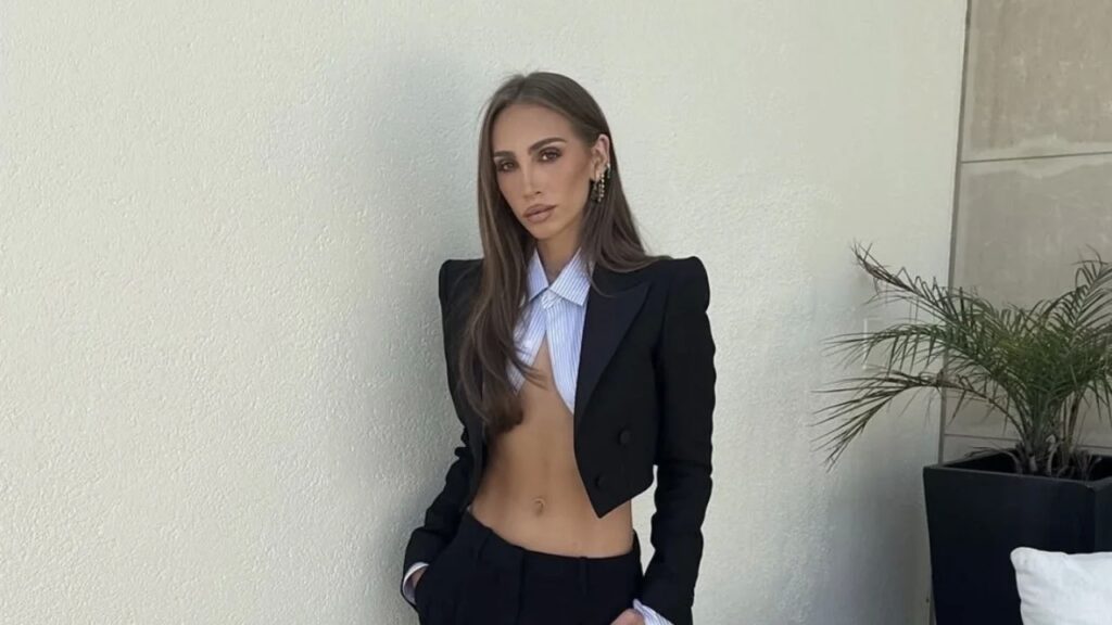 Celebrity Stylist Carly Stern Shares the Solution for Your ‘Nothing to Wear’ Problem