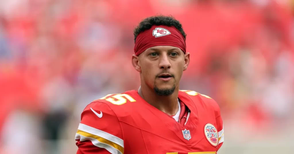 Brittany Mahomes and Kids Support Husband Patrick at NFL Game