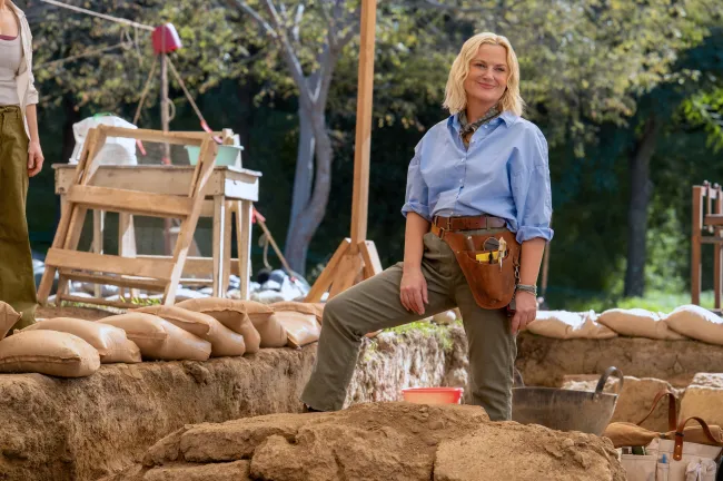 Amy Poehler and ‘Parks and Rec’ creator Mike Schur reteam for ‘Dig’