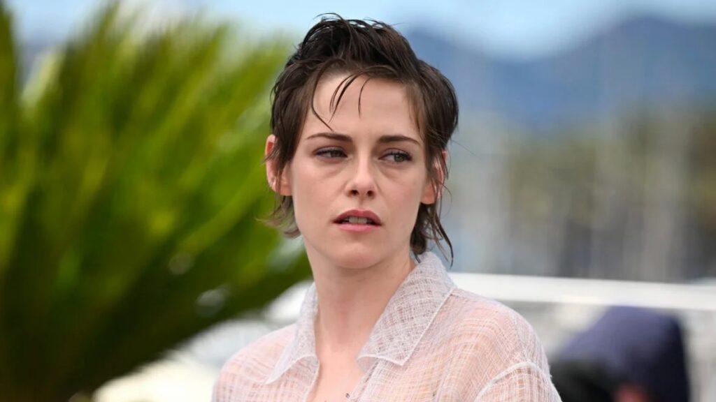 Kristen Stewart Reveals What It Was Really Like Filming ‘Twilight’ and Whether She’s Tired of Talking About It