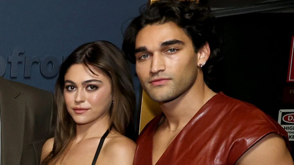‘Off Campus’ Stars Mika Abdalla & Josh Heuston Pack on the PDA After Watching Co-Star Ella Bright Perform With Suki Waterhouse