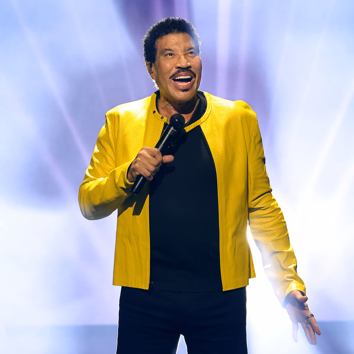 Lionel Richie Hospitalized in ICU After Concert in St. Louis
