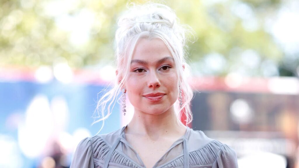 Phoebe Bridgers Goes Viral for Showing Unshaven Legs at Venice Film Festival Debut | Just Jared